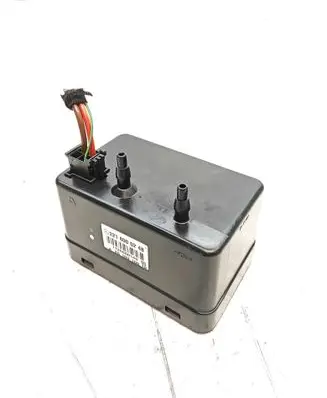 Mercedes-Benz S W221 Central locking vacuum pump 2218000248 1120650140 3510010010