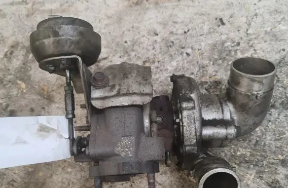 Toyota Avensis T250 Turbo