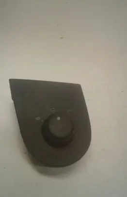 Wing mirror switch