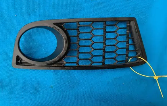BMW 1 F20 F21 Front bumper lower grill 8048968