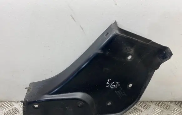 BMW 5 GT F07 Rear/tail light trim molding 7201659 51497201659