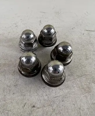 Peugeot 4007 Nuts/bolts 