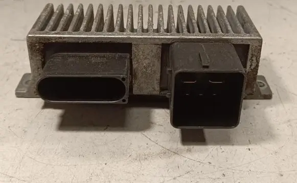Nissan Qashqai+2 Glow plug pre-heat relay RCS812 8200558483A