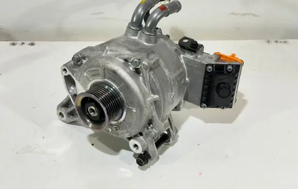 KIA Niro Generator/alternator 3739003920
