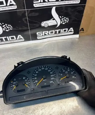 Mercedes-Benz ML W163 Speedometer (instrument cluster) A1635409511
