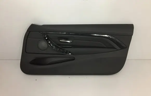 BMW 4 F32 F33 Front door card panel trim F003257