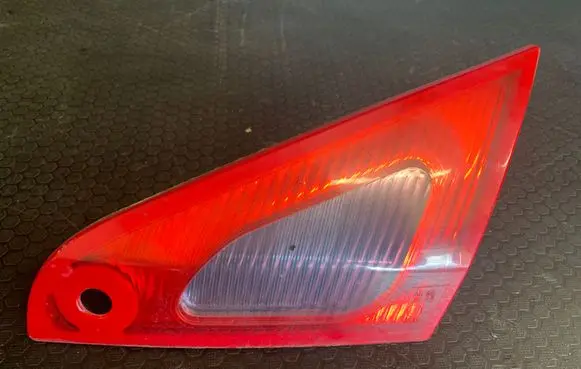 Mitsubishi Colt CZ3 Tailgate rear/tail lights MN105622 0504H005