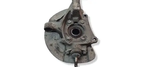 Volvo V70 Front wheel hub 9461943