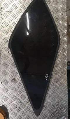 Rear vent window glass