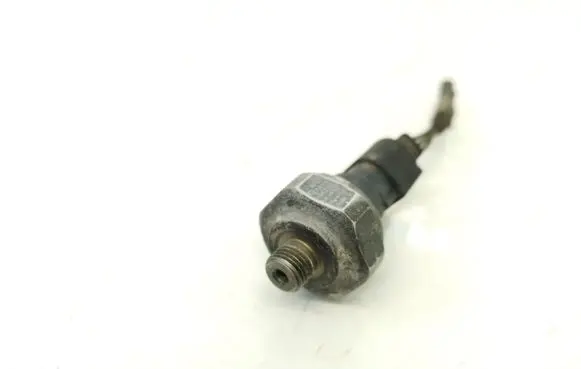 Mercedes-Benz B W245 Air conditioning (A/C) pressure sensor 2205420118