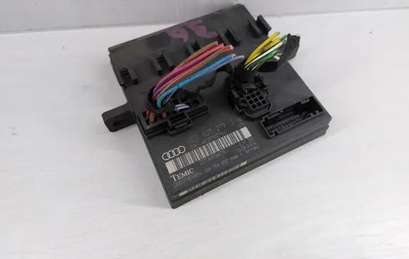 Audi A8 S8 D3 4E Comfort/convenience module 4E0907279J 4E0910279J