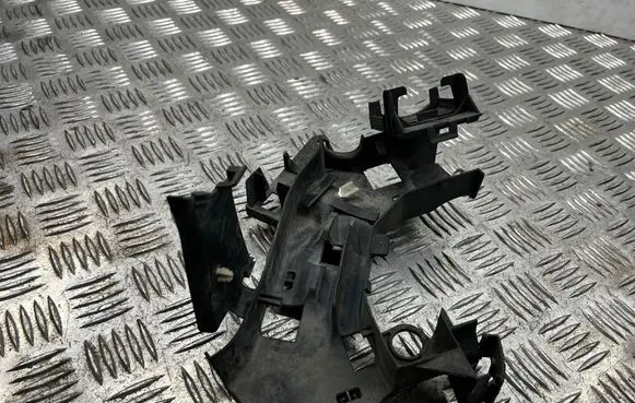 Skoda Octavia Mk2 (1Z) Other engine bay part 1K0971615DE
