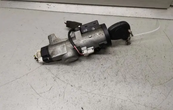 Nissan Almera Tino Ignition lock 28590C9902