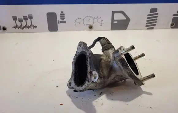 Toyota Corolla E120 E130 Other engine bay part