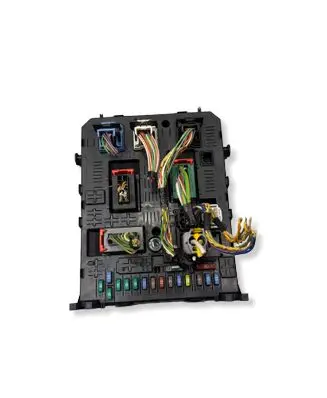 Peugeot 3008 I Comfort/convenience module 967847688001 230459502 20977771