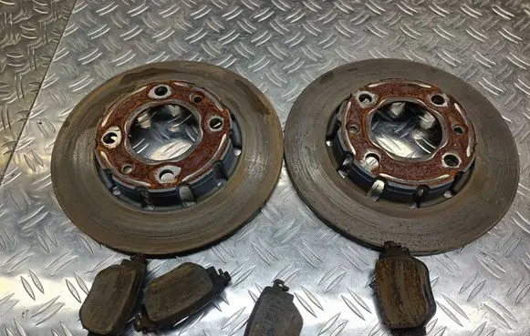 Peugeot 208 Rear brake disc
