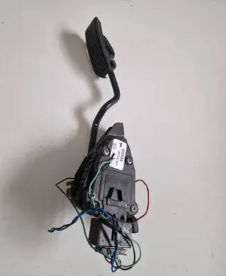 Nissan Primera Accelerator throttle pedal 18002AU400 6PV00862003