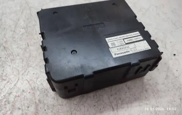 Lexus RX 450H Brake system control unit/module 8968033010