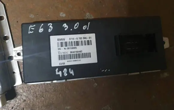 BMW 5 E60 E61 Air suspension control unit module (rear) 6783986 00401804B2 00158005