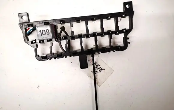 Skoda Octavia Mk1 (1U) Fuse box set 8d0937503e
