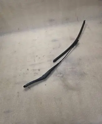 Opel Astra G Front wiper blade arm 