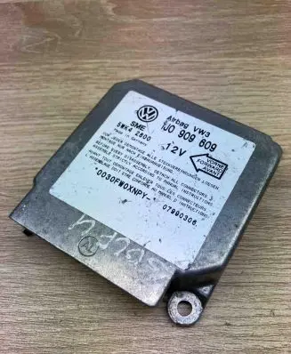 Volkswagen Golf IV Airbag control unit/module 1J0909609 5WK2800