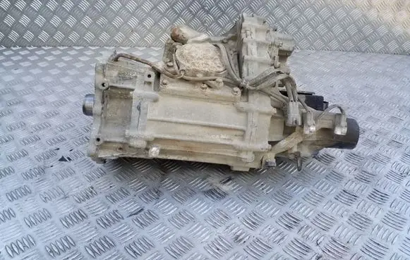Suzuki Grand Vitara II Gearbox transfer box case 332516ET0A 1888608A