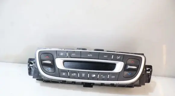 Renault Fluence Interior fan control switch 
