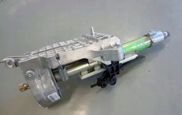 Mercedes-Benz A W169 Steering wheel axle