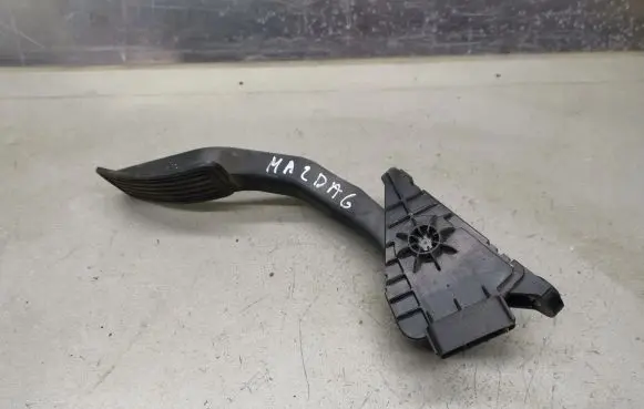 Mazda 6 Accelerator throttle pedal GK2A41600 1988003070