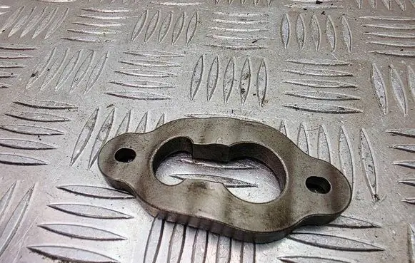 Mazda 6 Fuel Injector clamp holder 