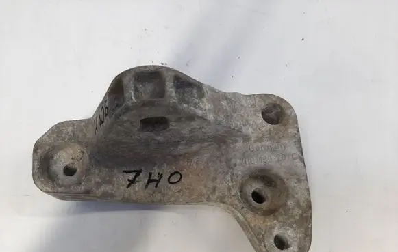 Volkswagen Transporter - Caravelle T6 Engine mounting bracket 7H0199207C