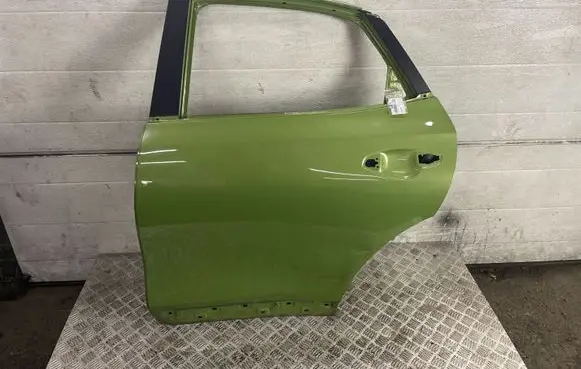 KIA Xceed Rear door 