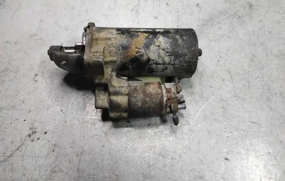 BMW 5 E39 Starter motor 1005821788