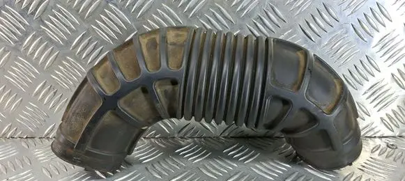 Air intake hose/pipe