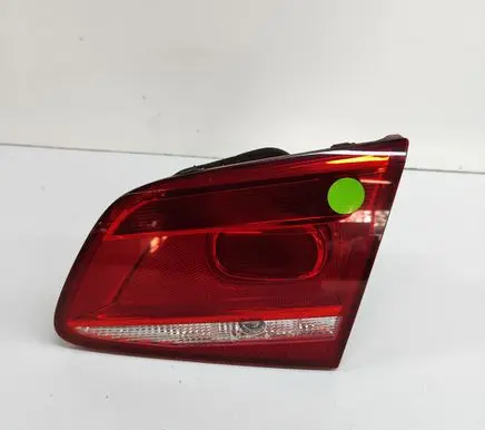 Volkswagen PASSAT B7 Tailgate rear/tail lights 3AE945094J