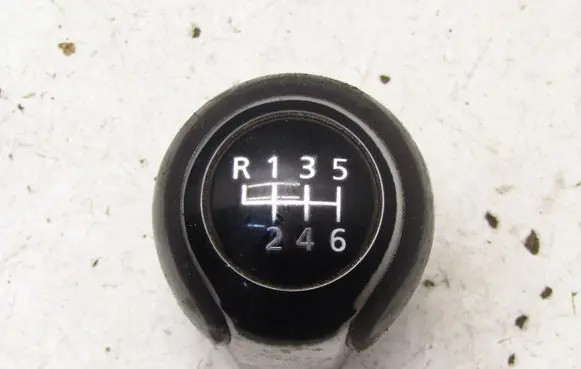Mitsubishi Eclipse Cross Gear lever shifter trim leather/knob 114017