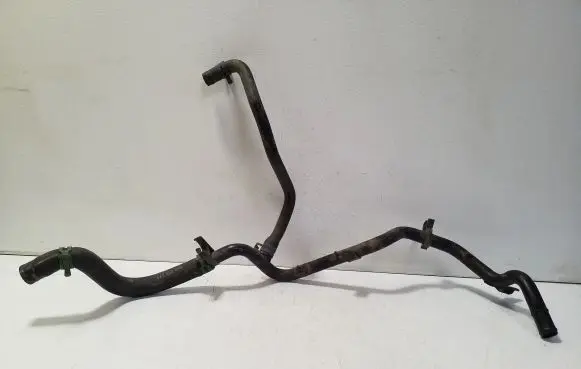 Volkswagen PASSAT B4 Engine coolant pipe/hose 037121065L 3A0121109E