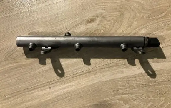 Mercedes-Benz E W212 Fuel main line pipe A6420703095 1012400300 6420703095