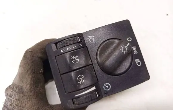 Opel Zafira A Light switch 09133249