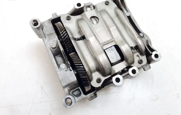 Volvo XC90 Oil pump balance shaft 31460632 61630055