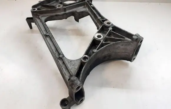 Generator/alternator bracket