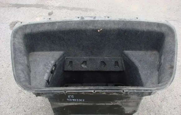 Audi R8 42 Spare wheel section trim 420863362