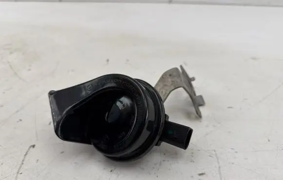 Volkswagen Golf VIII Horn signal 5Q0951223D