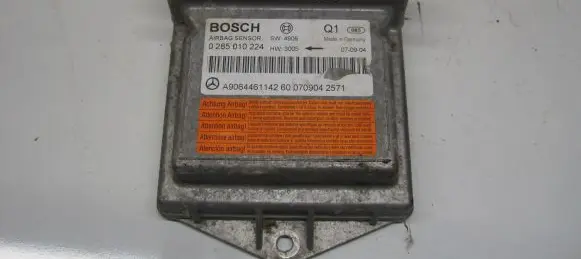 Mercedes-Benz Sprinter W901 W902 W903 W904 Airbag control unit/module 0285010224