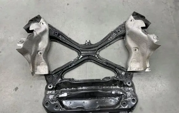 Audi A4 S4 B9 Engine mounting bracket