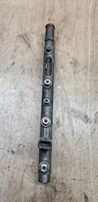 Nissan Primera Fuel main line pipe 7700114017