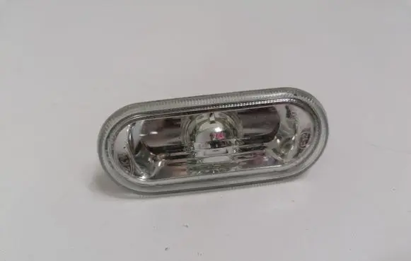 Volkswagen Golf IV Front fender indicator light 1J0949117