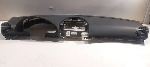 Mercedes-Benz E W211 Dashboard