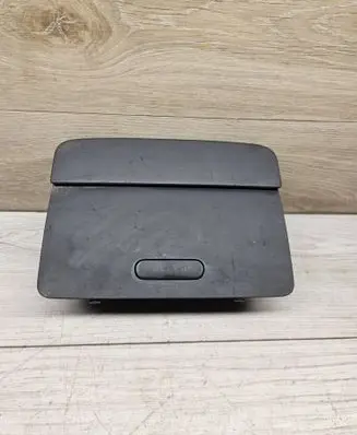 Volkswagen Caddy Glove box 2K0858329